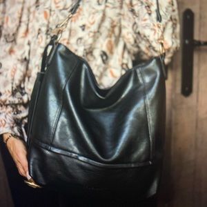 Miley Shoulder Bag by Louenhide in Black